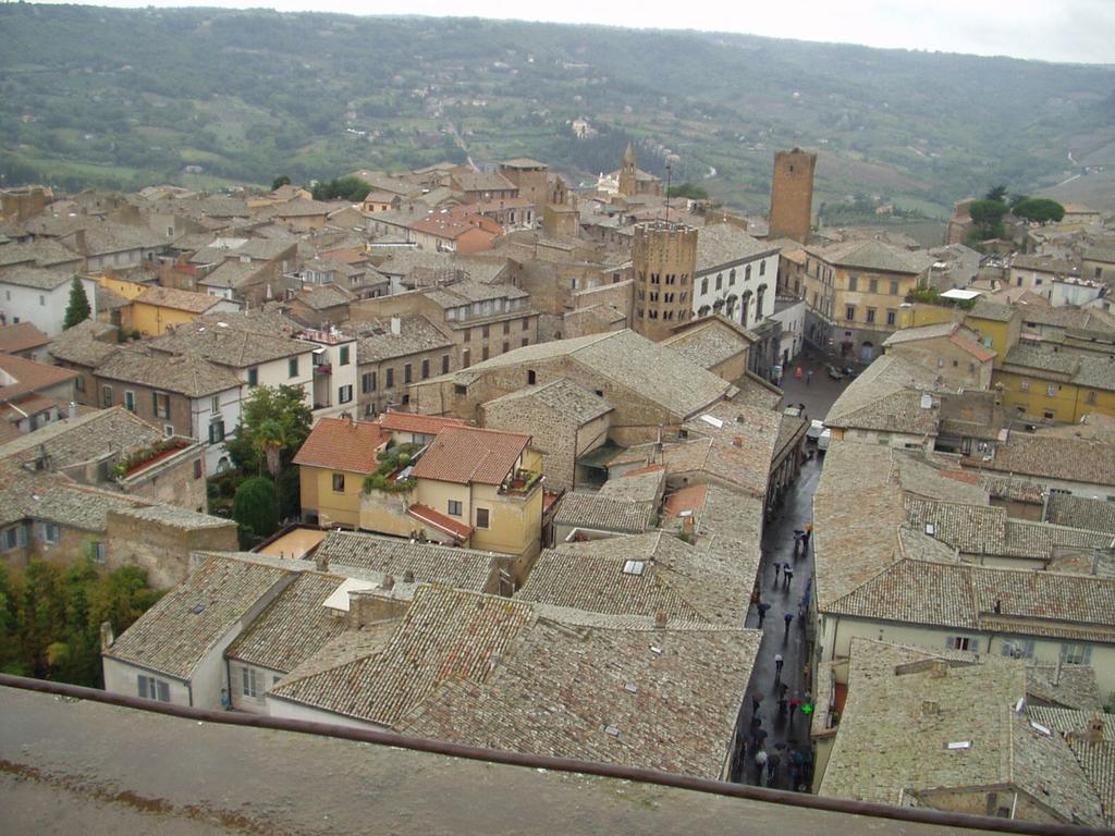 Hotel Valentino Centro Storico Orvieto Buitenkant foto