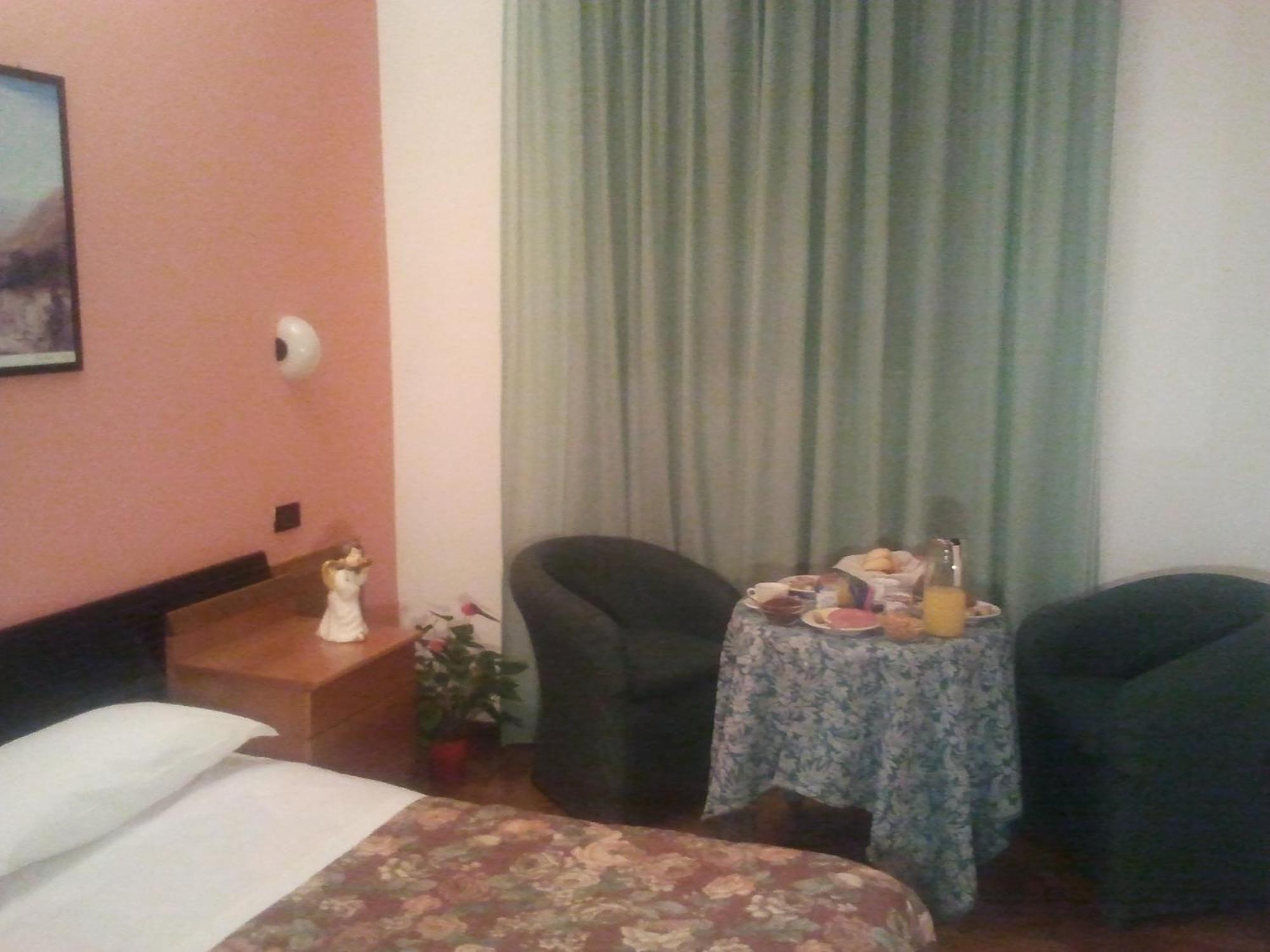 Hotel Valentino Centro Storico Orvieto Buitenkant foto